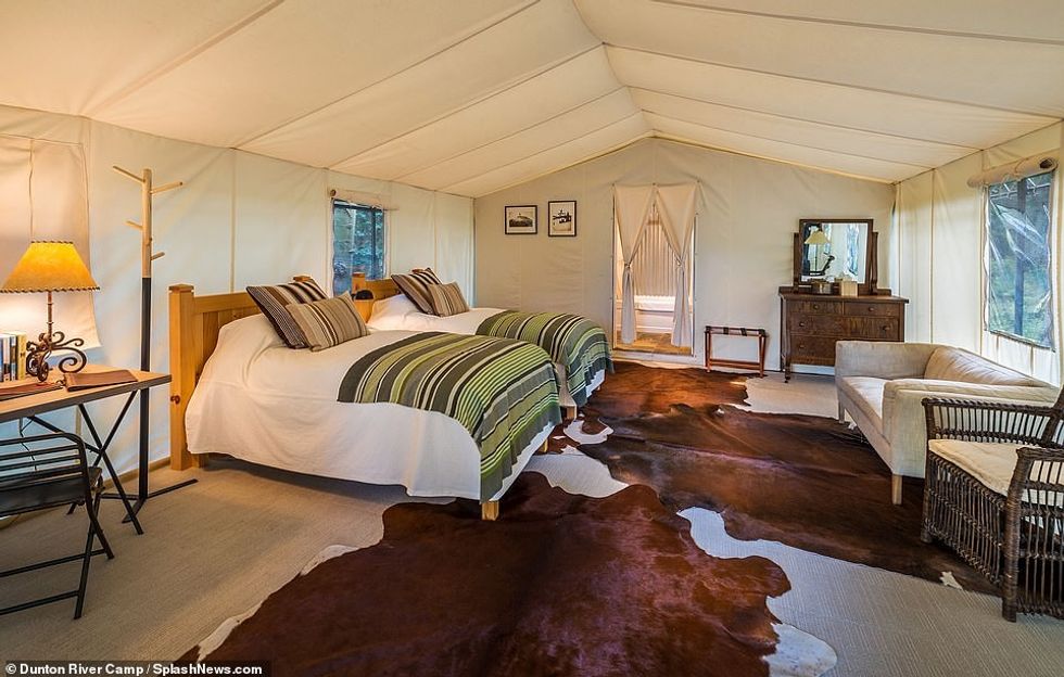 32000630 8632031 Southwestern The tents are decorated with a Southwestern aesthet a 16 1597559199701