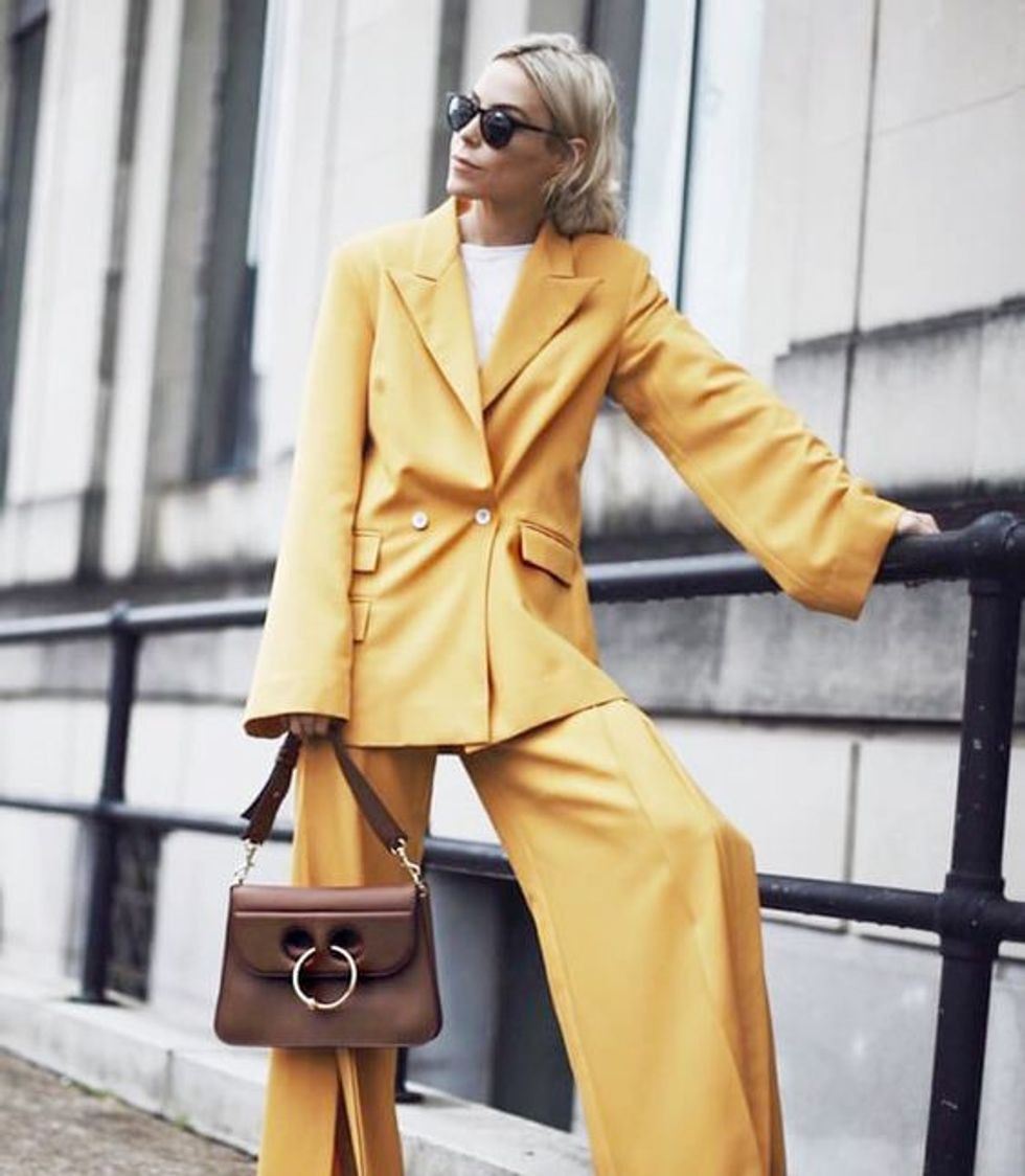 32018364f557d4363dcf9b0143613245b