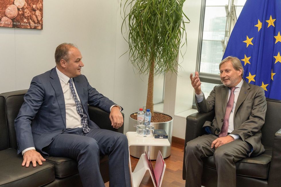 32563467 1024181684404160 3474081947746041856 n