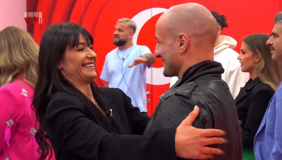 329530031 1008270876810408 287874496043845707 n