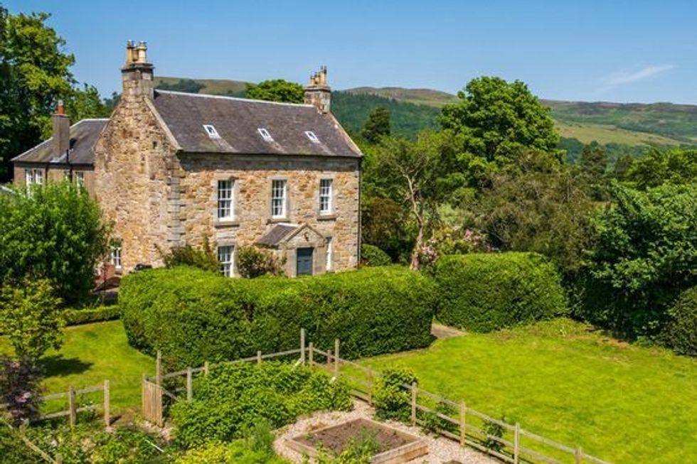 32dee96f388a8d69fea004c4a4affe74