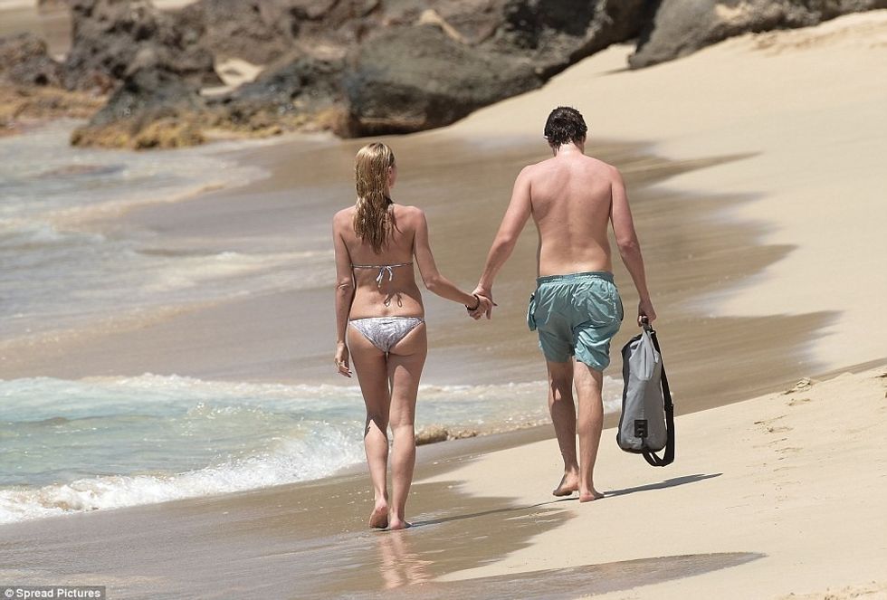 32EC1F5200000578-3527861-image-a-91_1460022189468