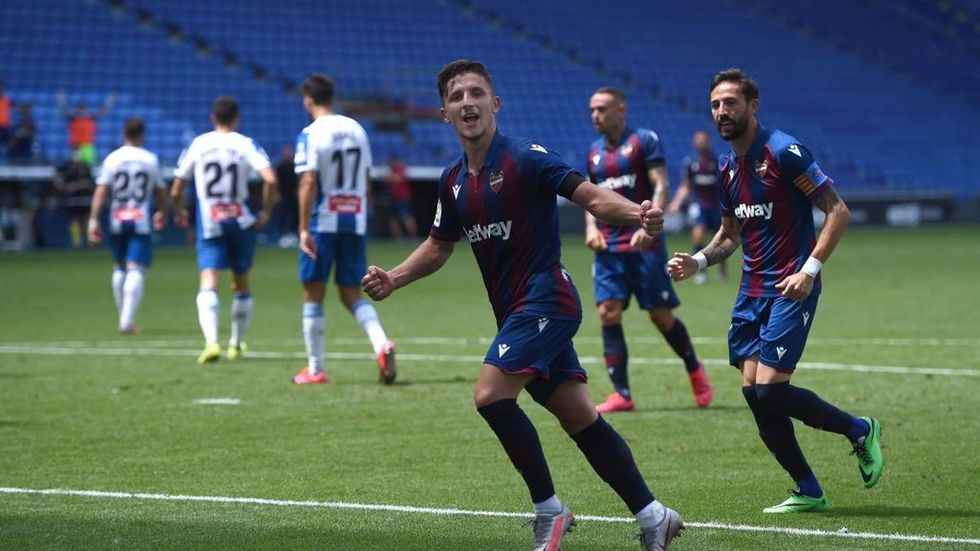 3301325 GettyImages 1250967477