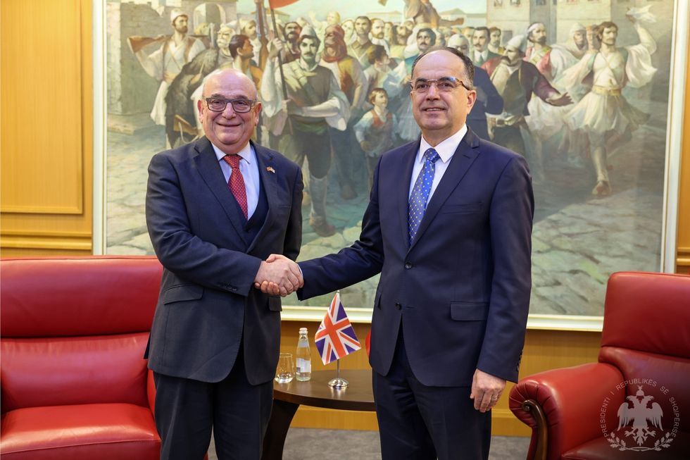 330147168 575411281125356 1365198236345053650 n