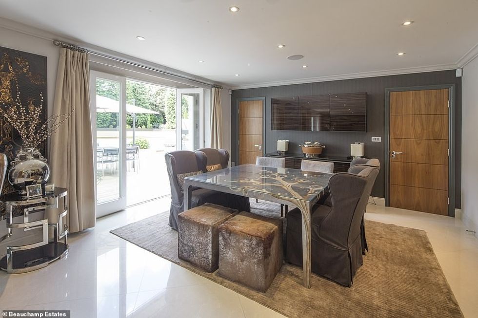 33056124 8722417 image a 11 1599830357051