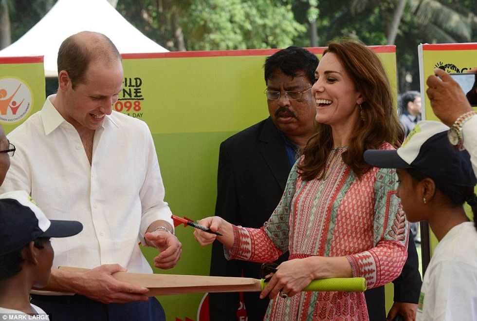 3307163D00000578 3532239 image a 328 1460292559773