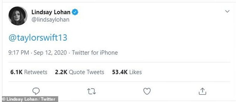 33150266 8729883 Cryptic tweet Lindsay Lohan apparently wanted to get singer Tayl a 71 1600066595011