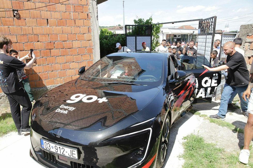 331b53e5 3f20 4d7e bd68 9800a563a8fa scaled