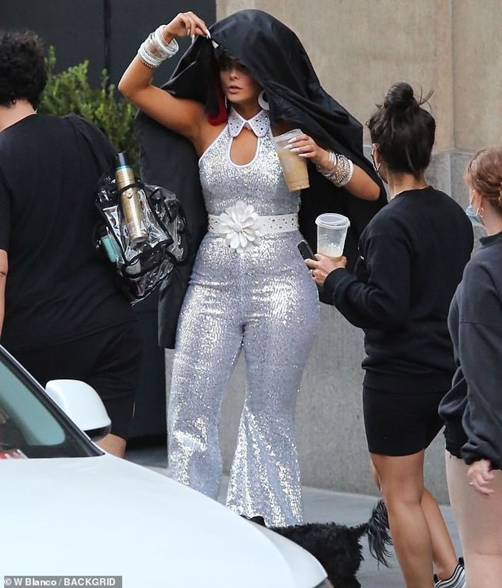 33580412 8769301 Baby I m Jealous Bebe Rexha 31 and Doja Cat 24 shoot the music v a 6 1600968264961