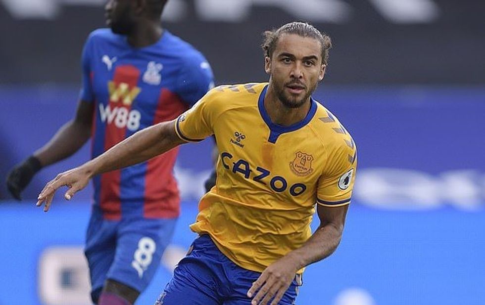 33754120 8781369 Dominic Calvert Lewin wheels away after opening the scoring at S a 2 1601534197167 e1601539266522