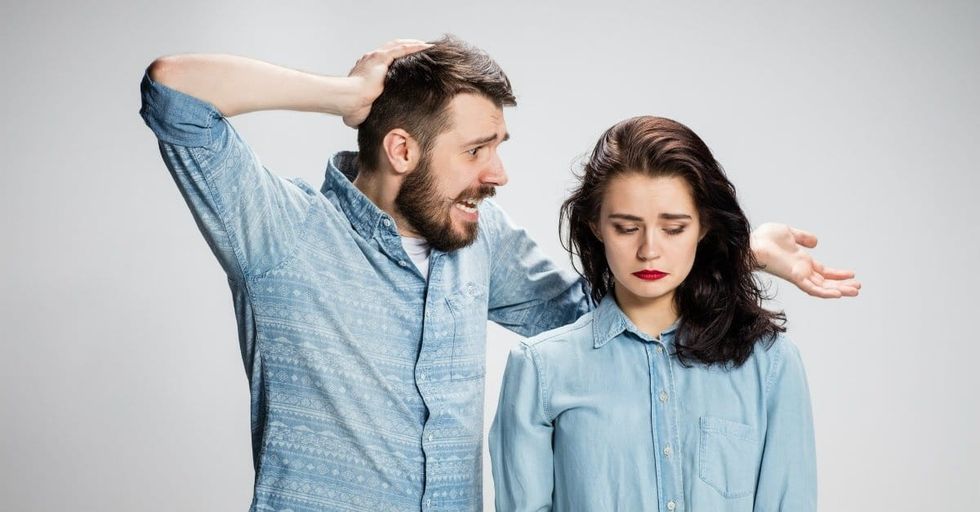 33985 fight couplefighting marriage.1200w.tn