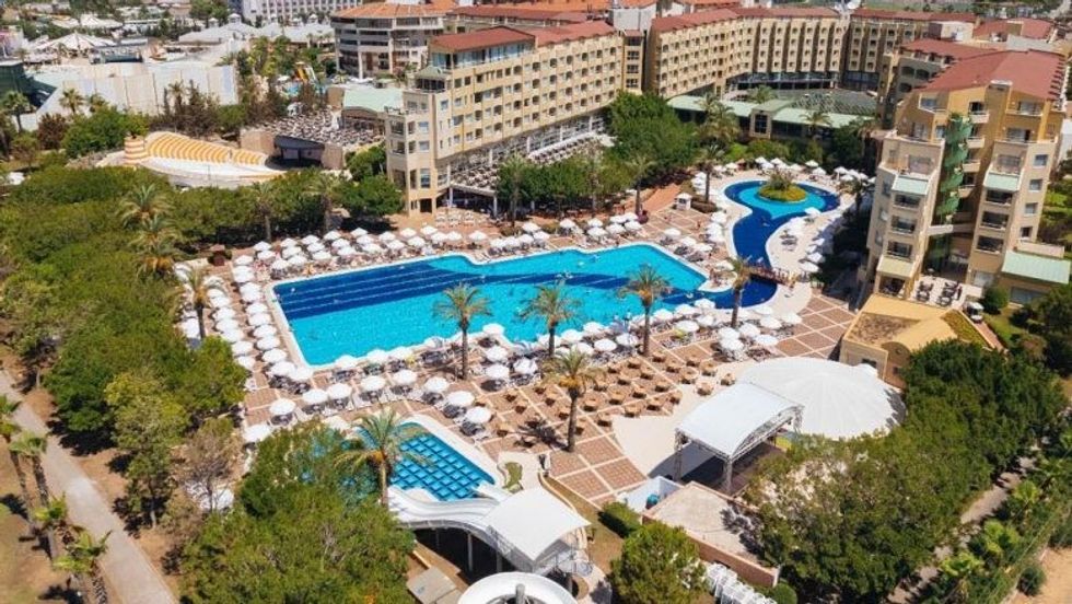 340450925 1289708975313868 3182845953853302080 n