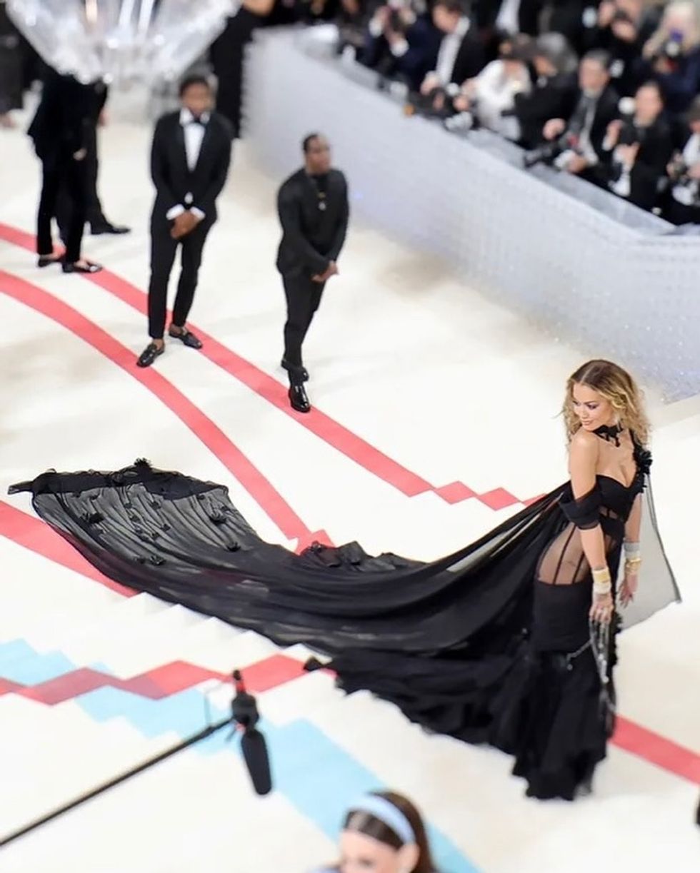 344515812 989847942384403 7528811306354046785 n