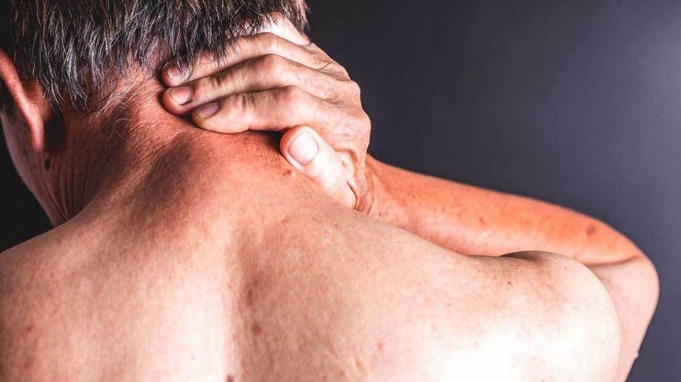 3450 man skin back header