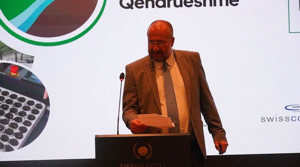 348c40bd e82a 45b7 8fee 48a9edc26051