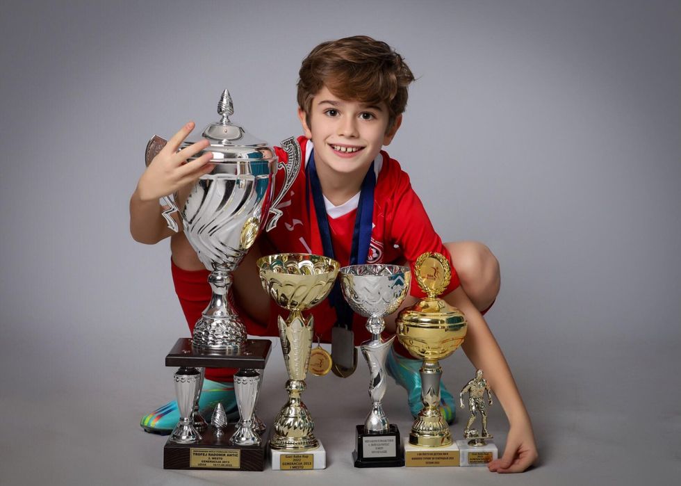 351599953 919705732624822 6152963908021910369 n