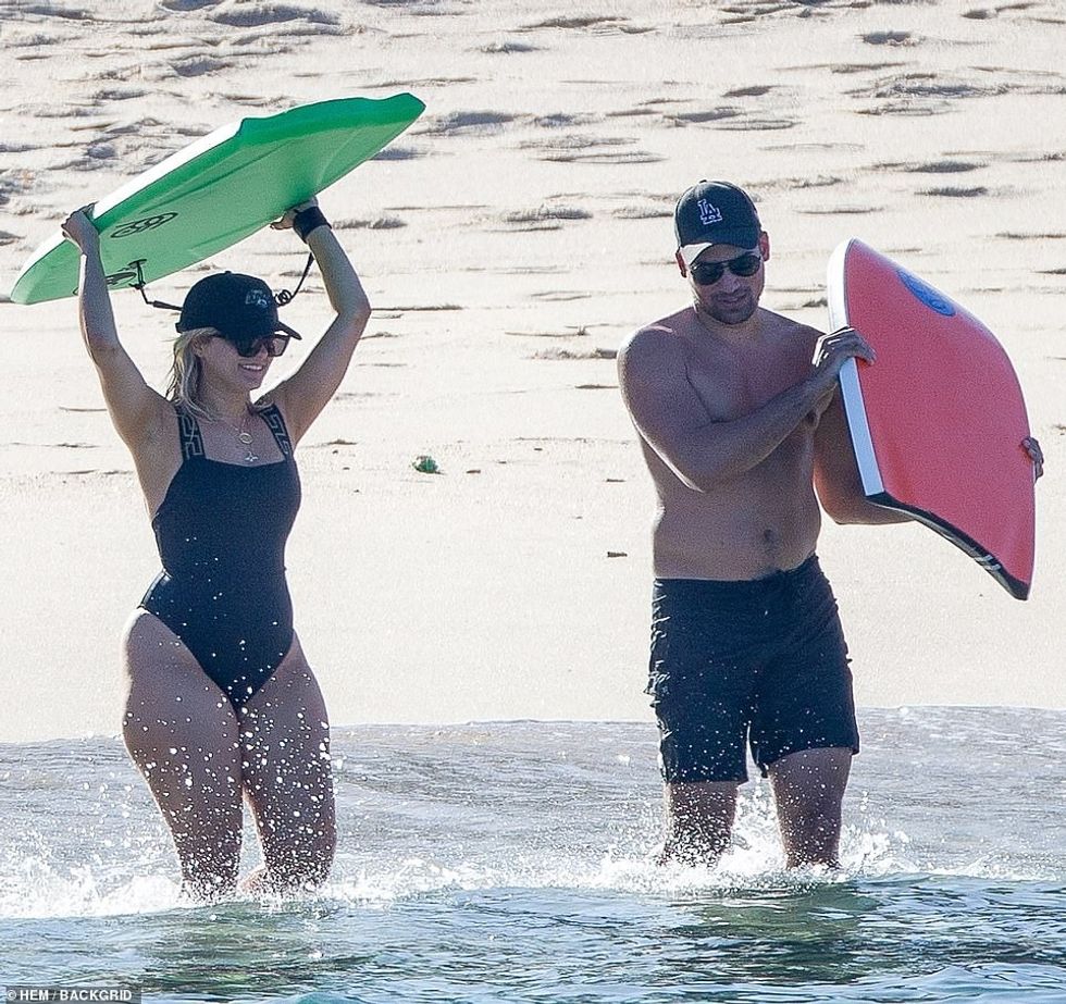 35257038 8914655 image m 87 1604521564829