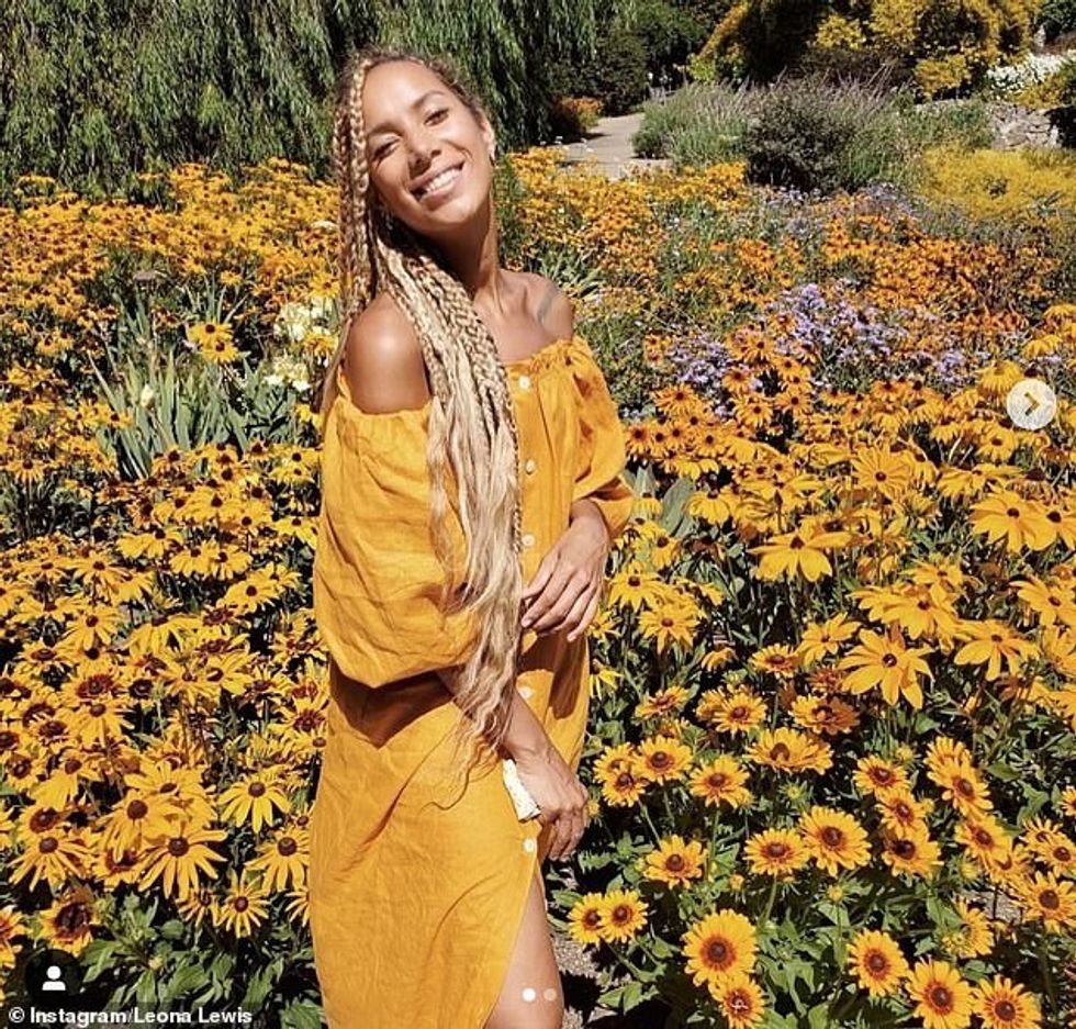 35478232 8930263 Gorgeous a 24 1604946281750