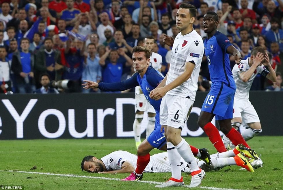 35530F1100000578 3643550 image a 45 1466024244257