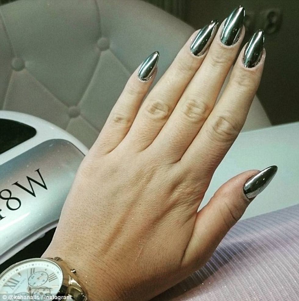 35711f2d00000578-3648612-image-m-13_1466299217124