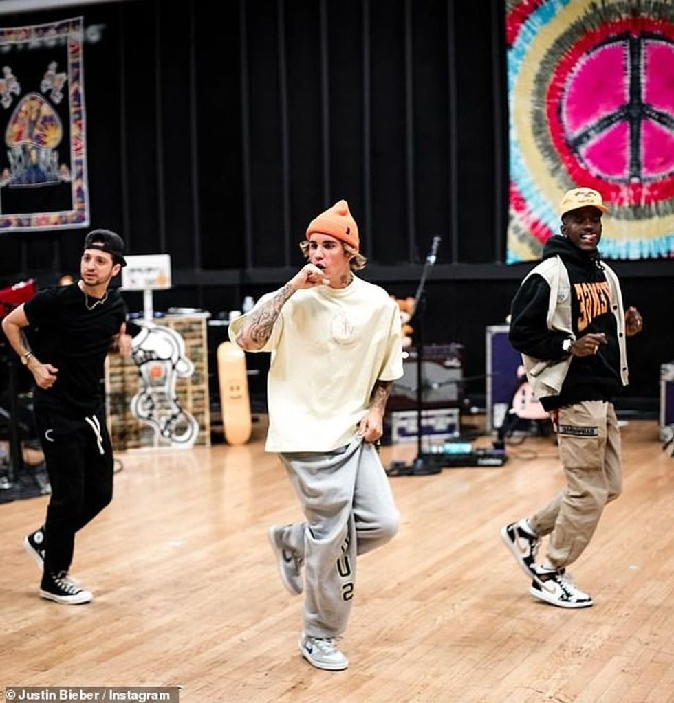 35757956 8956291 image a 79 1605581867734