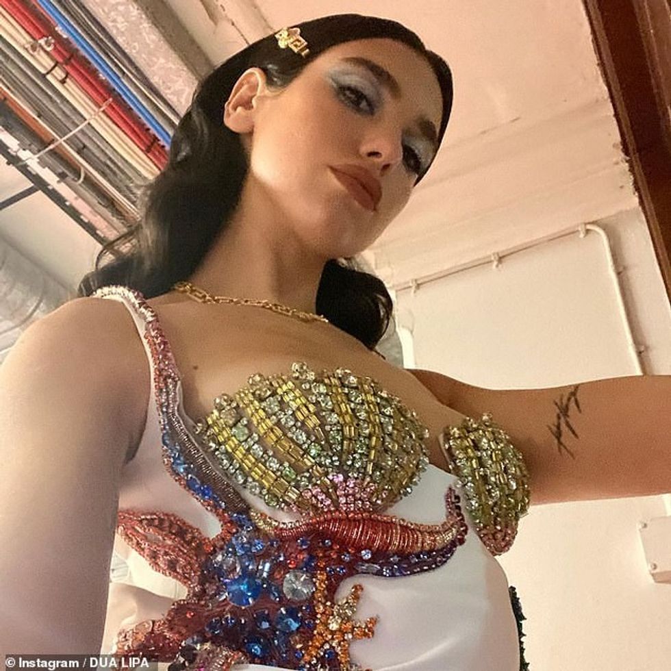 36050292 8982297 image a 26 1606231139121