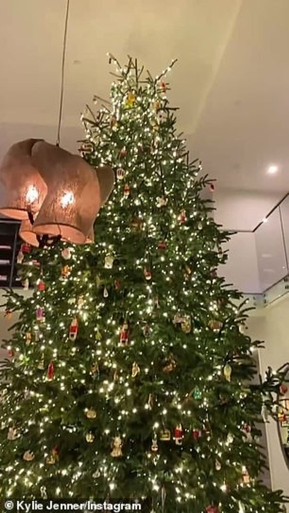 36430110 9016811 image a 72 1607046415039