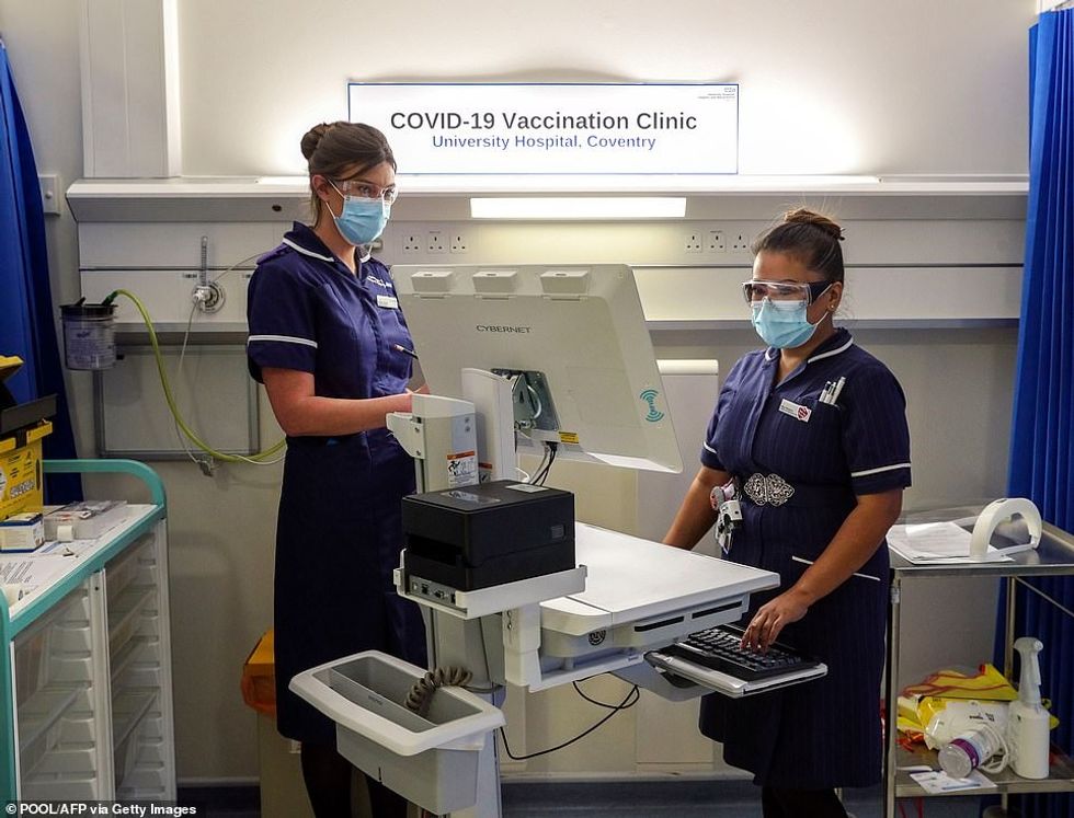 36534828 9025461 High risk NHS staff along with over 80s and care home workers wi a 9 1607337449917