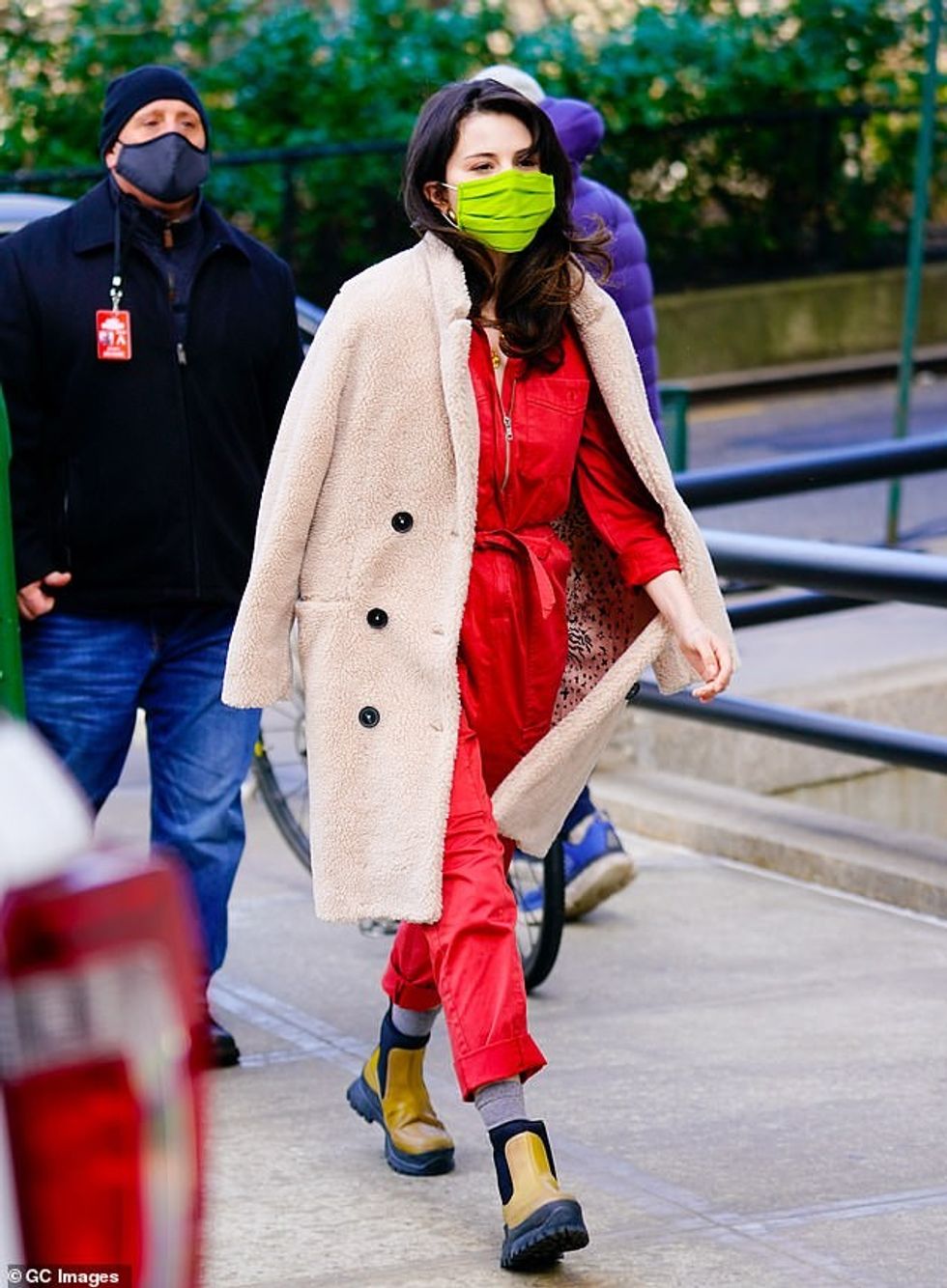 36554232 9026783 Another look The The Heart Wants What It Wants songbird wore a r a 77 1607361665235