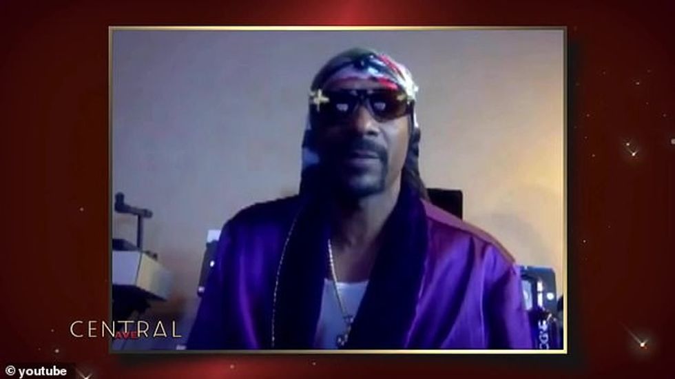 36771472 9047425 His two cents Snoop Dogg was not afraid to share his opinion on a 34 1607818826074