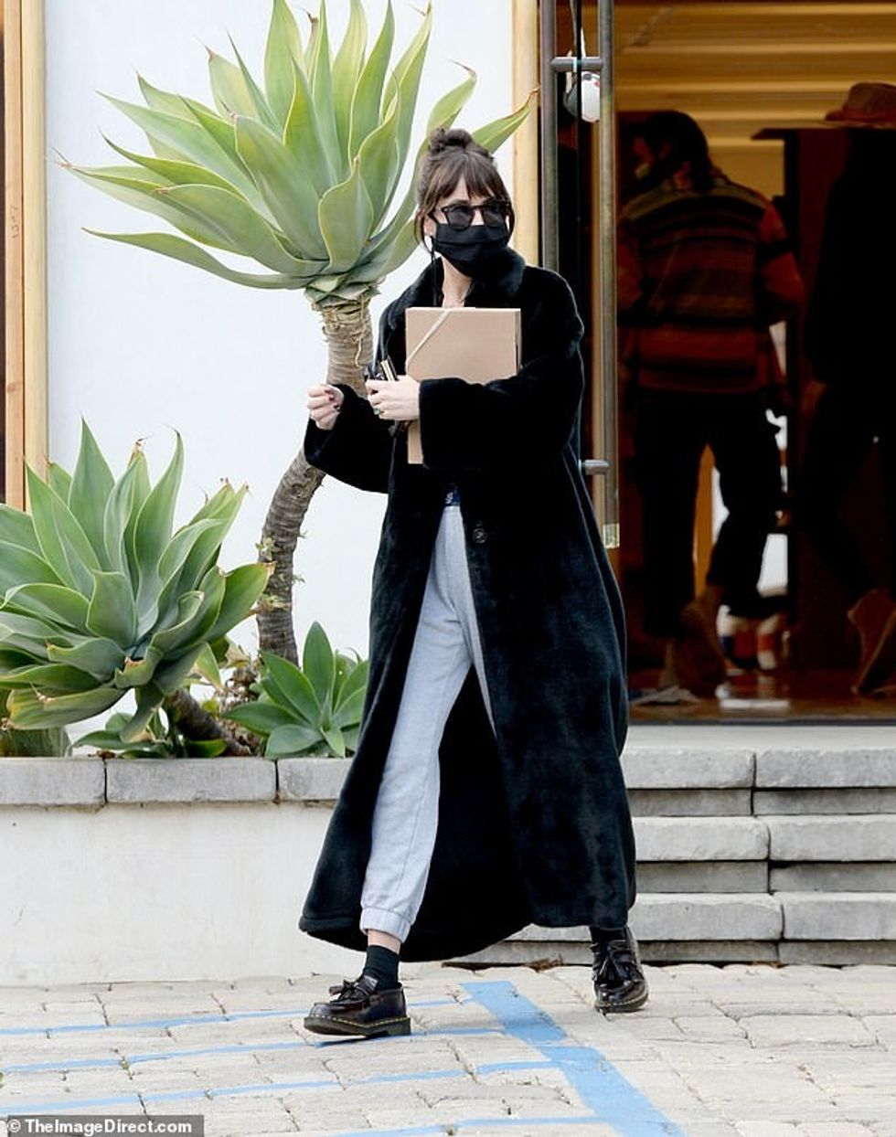 36881218 0 image a 6 1608058178459