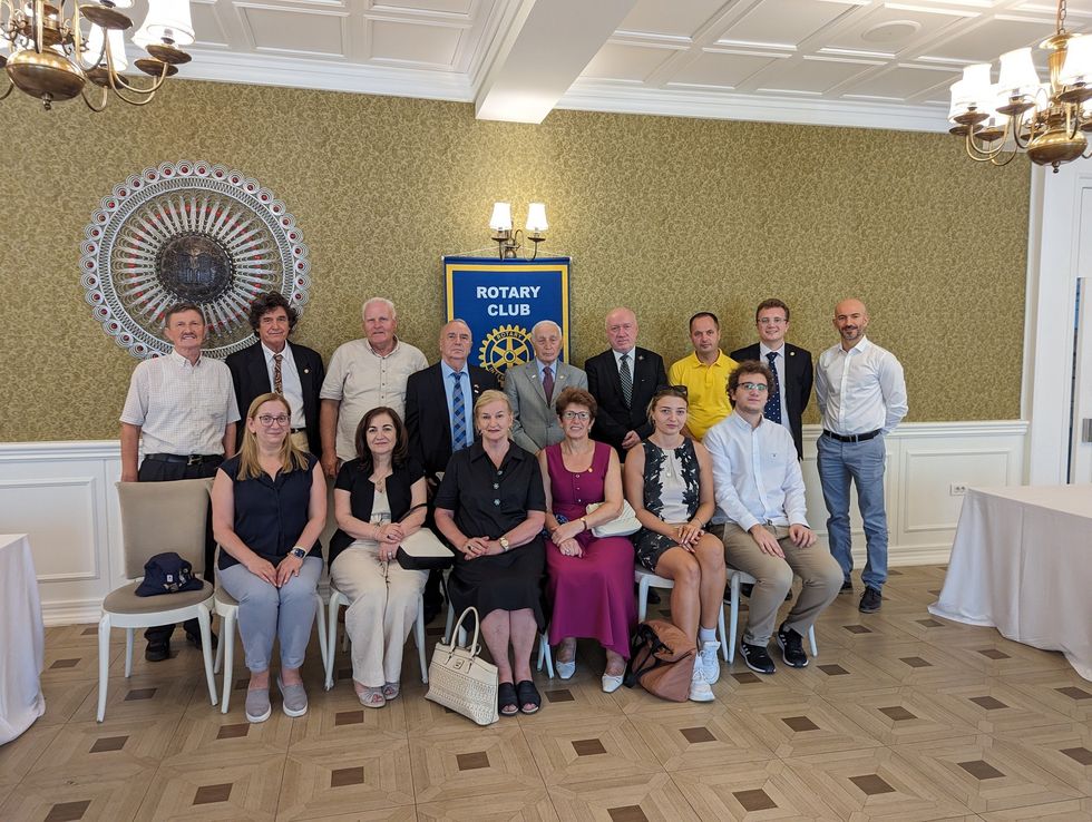 370788829 1972156726481774 2097779691324987127 n