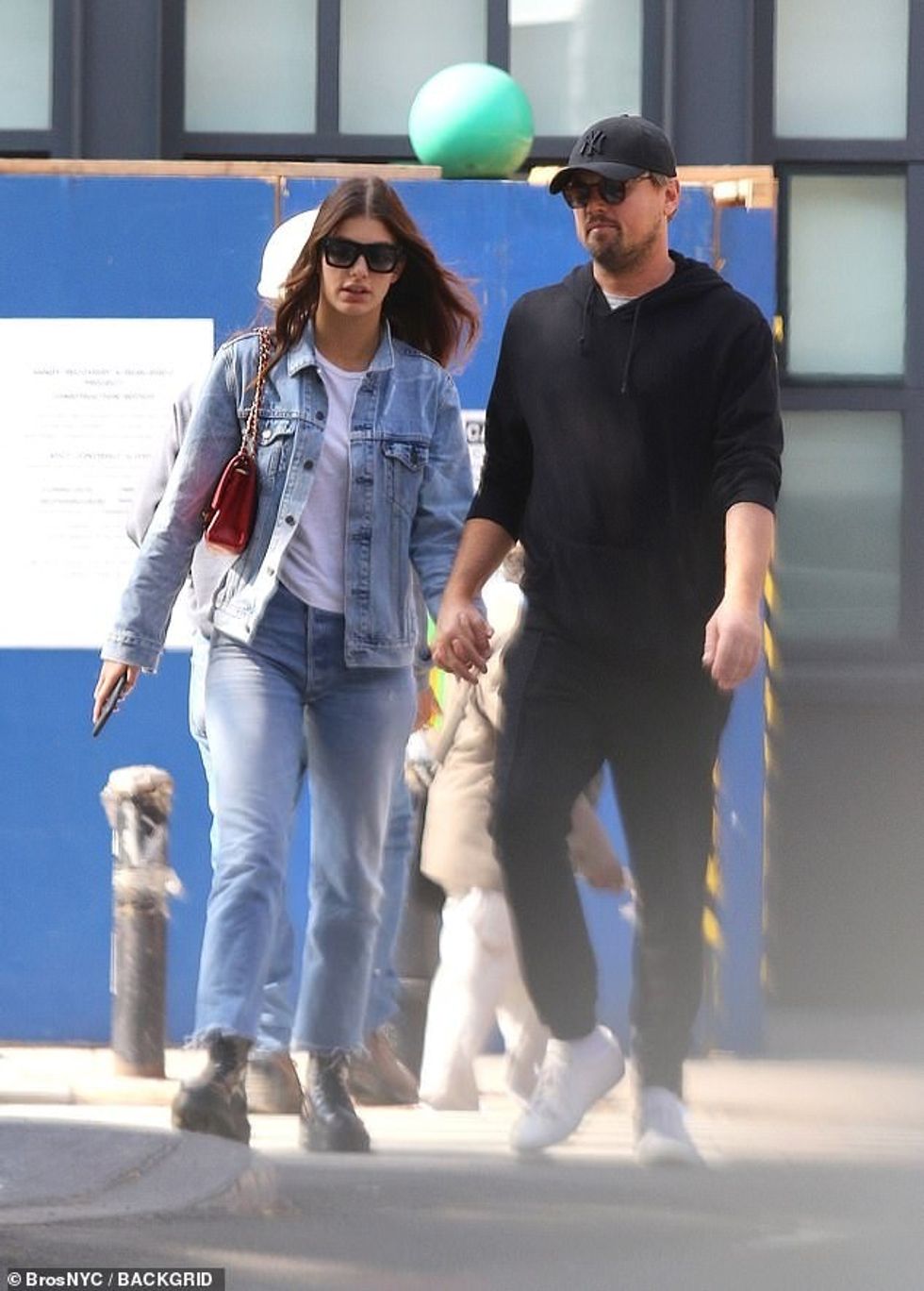 37153572 0 image a 16 1608657700604