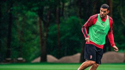 2019/07/Theo_Hernandez_Milan_allenamento_lapresse_2019.jpg