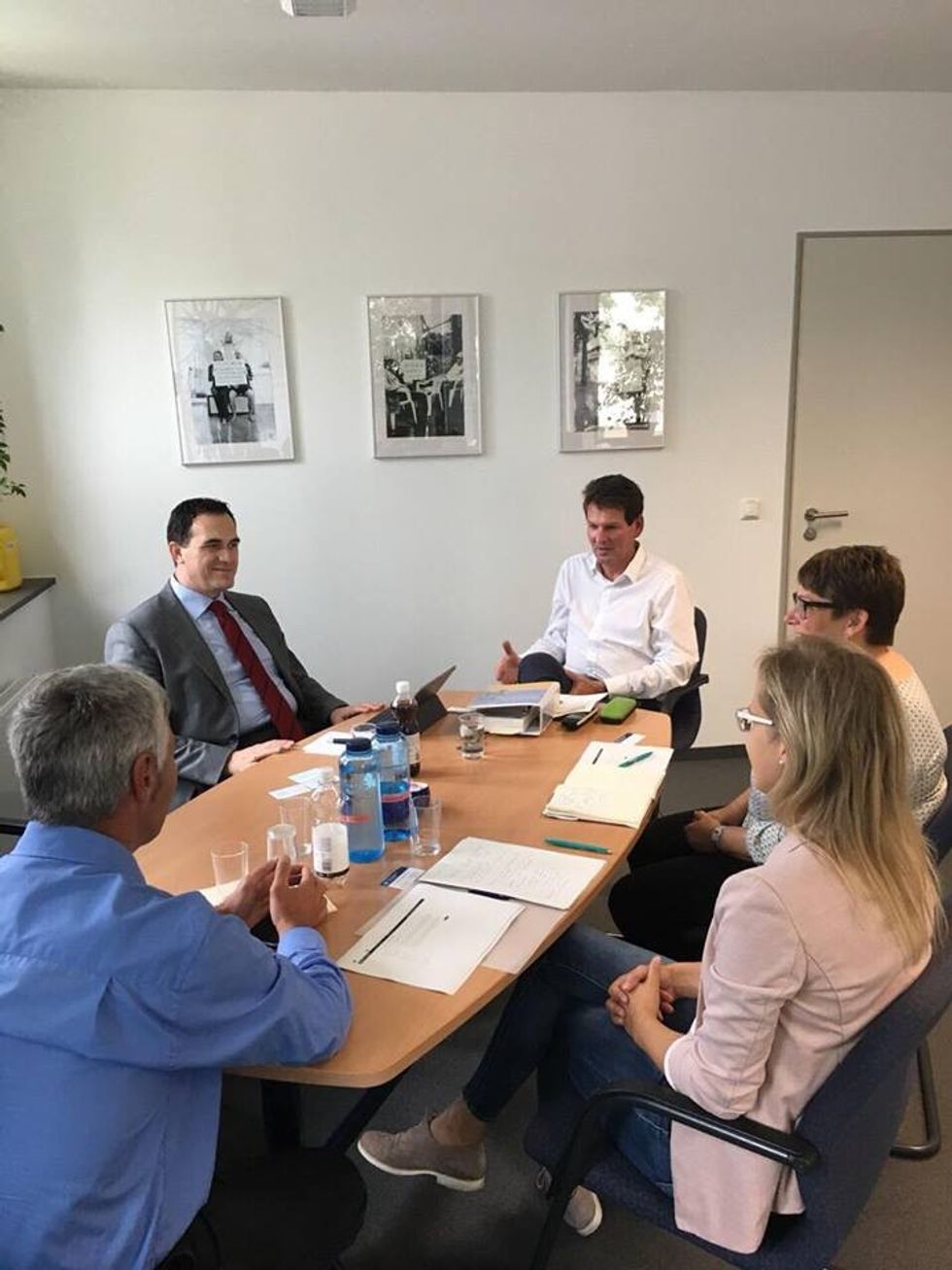 37743326 10216989720995445 8723598368003063808 n