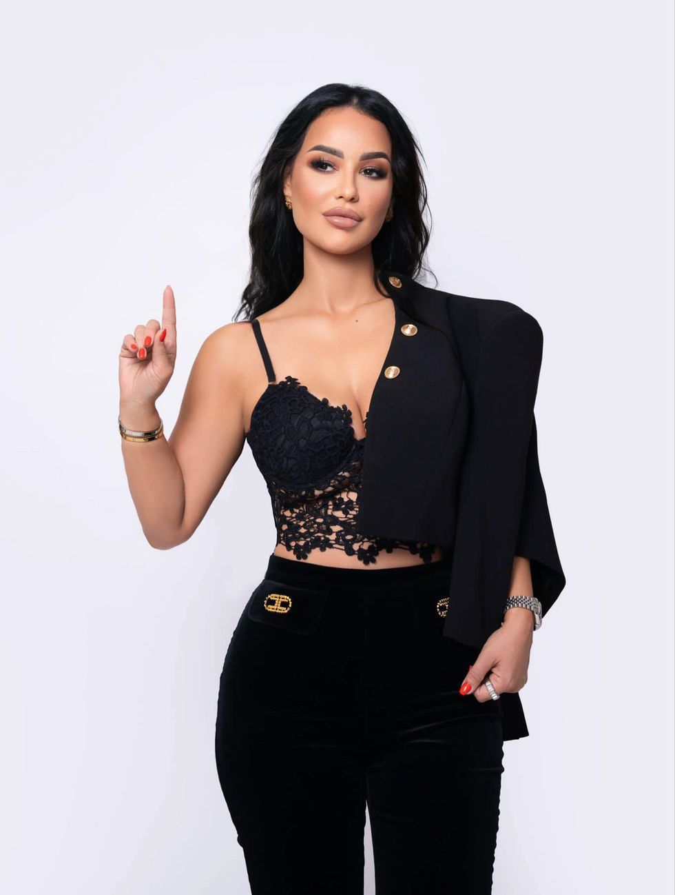 377475958 1279996052681142 1182657054404541524 n Copy