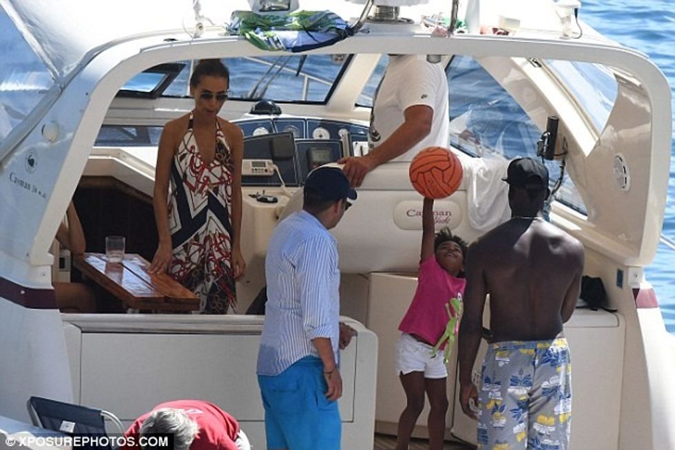 378A71C900000578-3756400-image-a-123_1472043751767