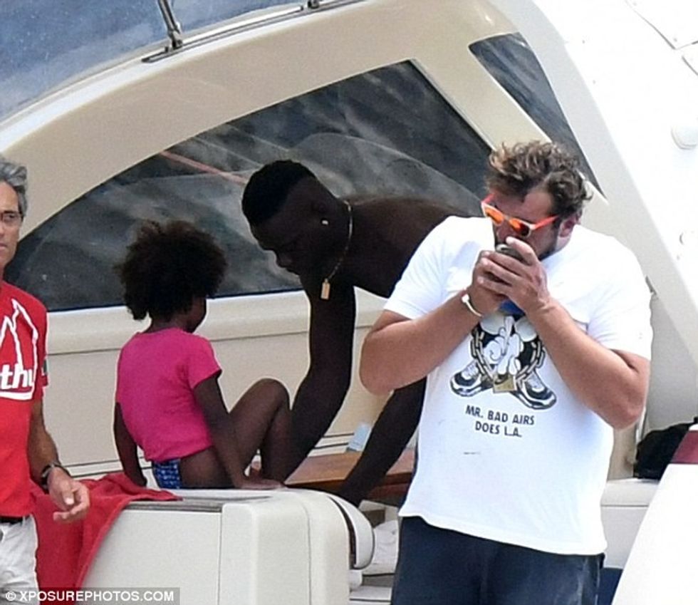 378A74A600000578-3756400-image-m-131_1472044095602