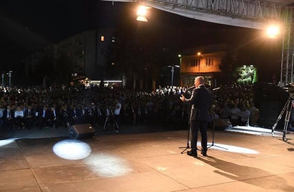 38156576 866483403476075 1728955311391244288 n 1533158299 2911422