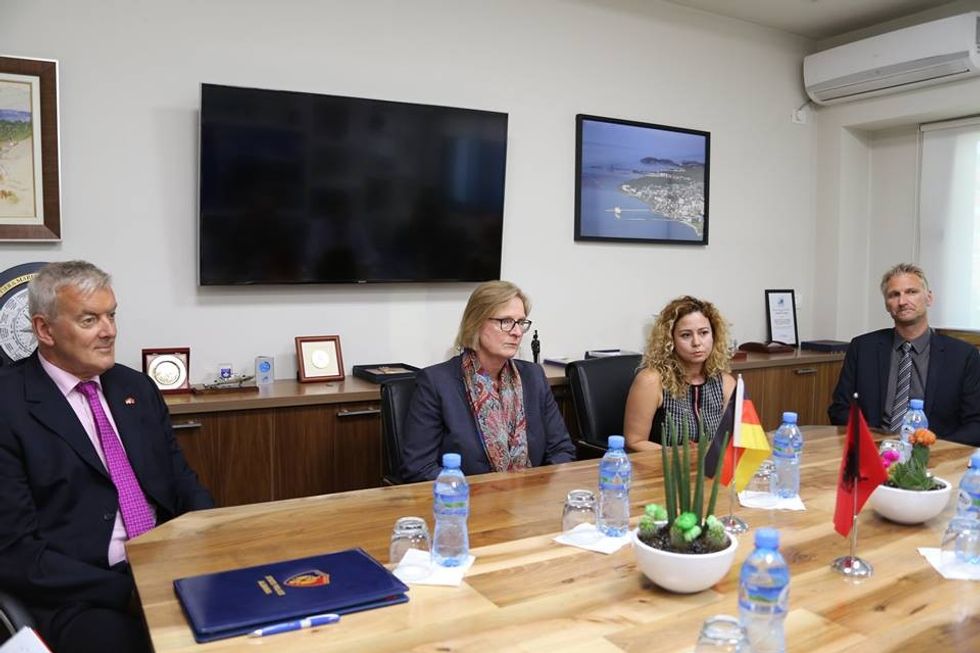 38526550 2236516689968023 7219126381400031232 n