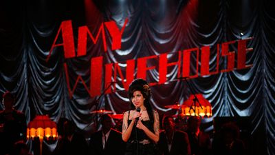 2018/02/AmyWinehouse-2.jpg