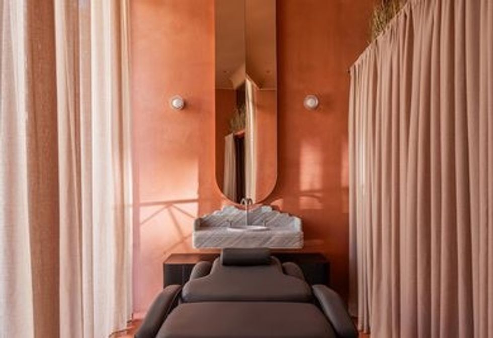 390 267 1743246196xwhatsapp image 2025 03 27 at 182348 14 849