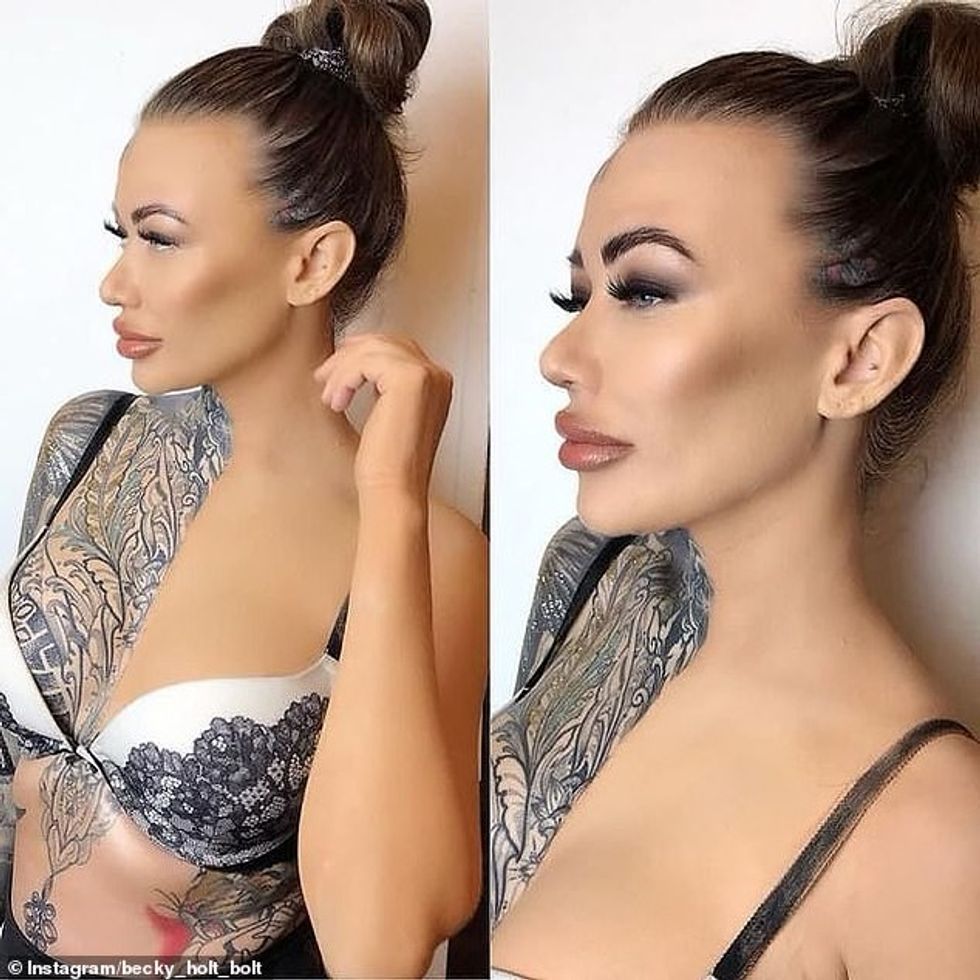 39019456 9235983 Becky shared a photo of her make up to her Instagram a 33 1612782645468