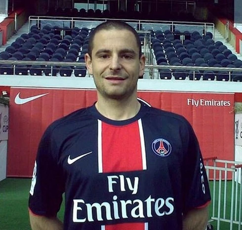 39248072 9254093 The French striker took a photo near the PSG pitch so try and co a 9 1613305119063