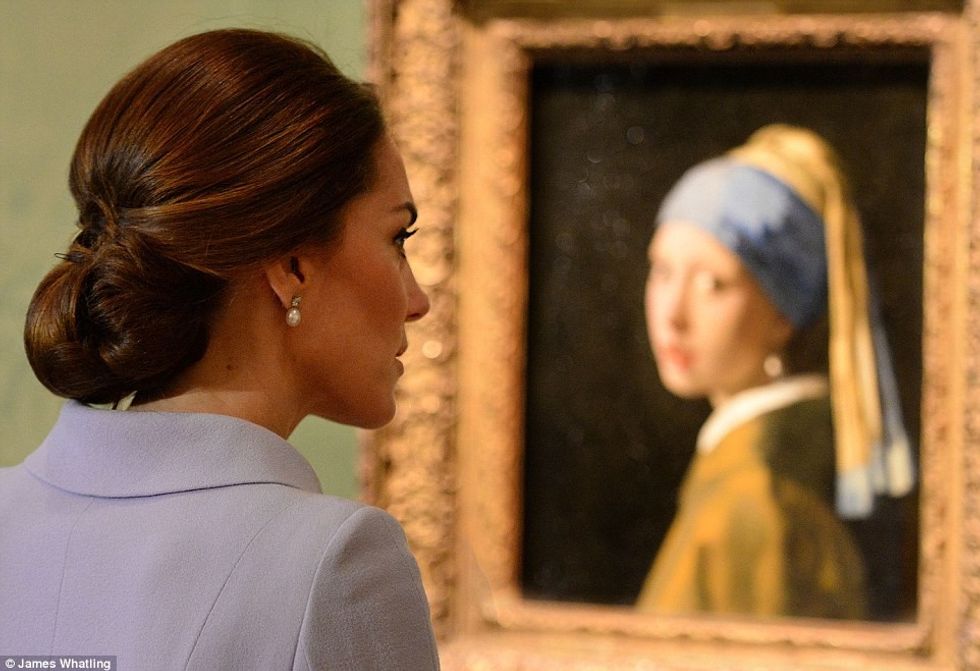 394EA2D700000578-3832204-image-a-122_1476198347403