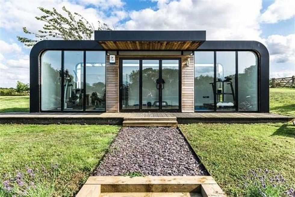 396e0d2700000578-3840278-image-a-21_1476613396052