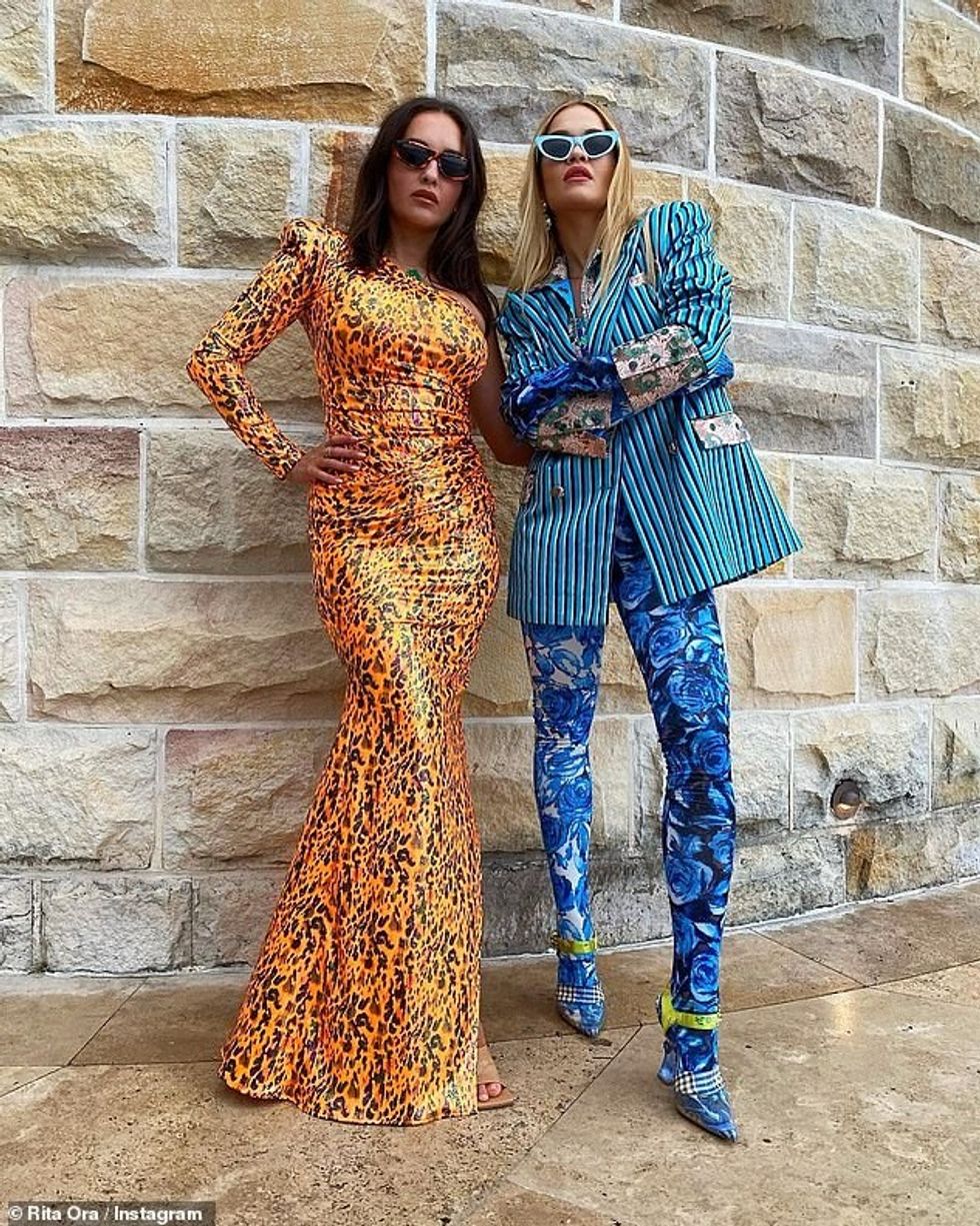 39841264 9307379 Sister sister Rita was joined by her sister and manager Elena wh a 17 1614457714387