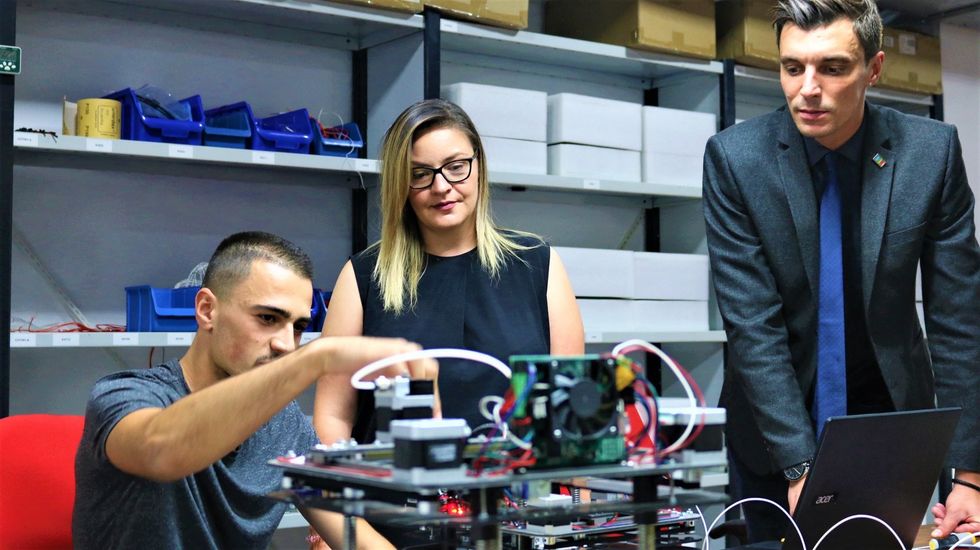 39938994 2683045021721636 8840518458815807488 o