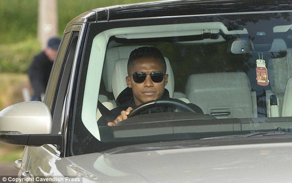 39b4170c00000578-3871656-image-a-12_1477412284286