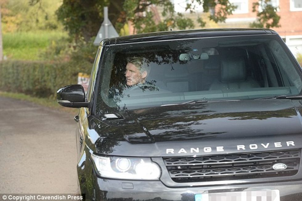 39b46ea100000578-3871656-image-a-11_1477412274150